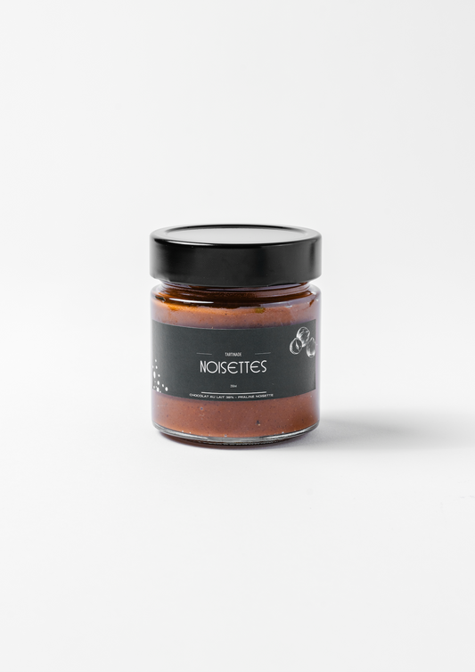Old-fashioned hazelnut praline spread