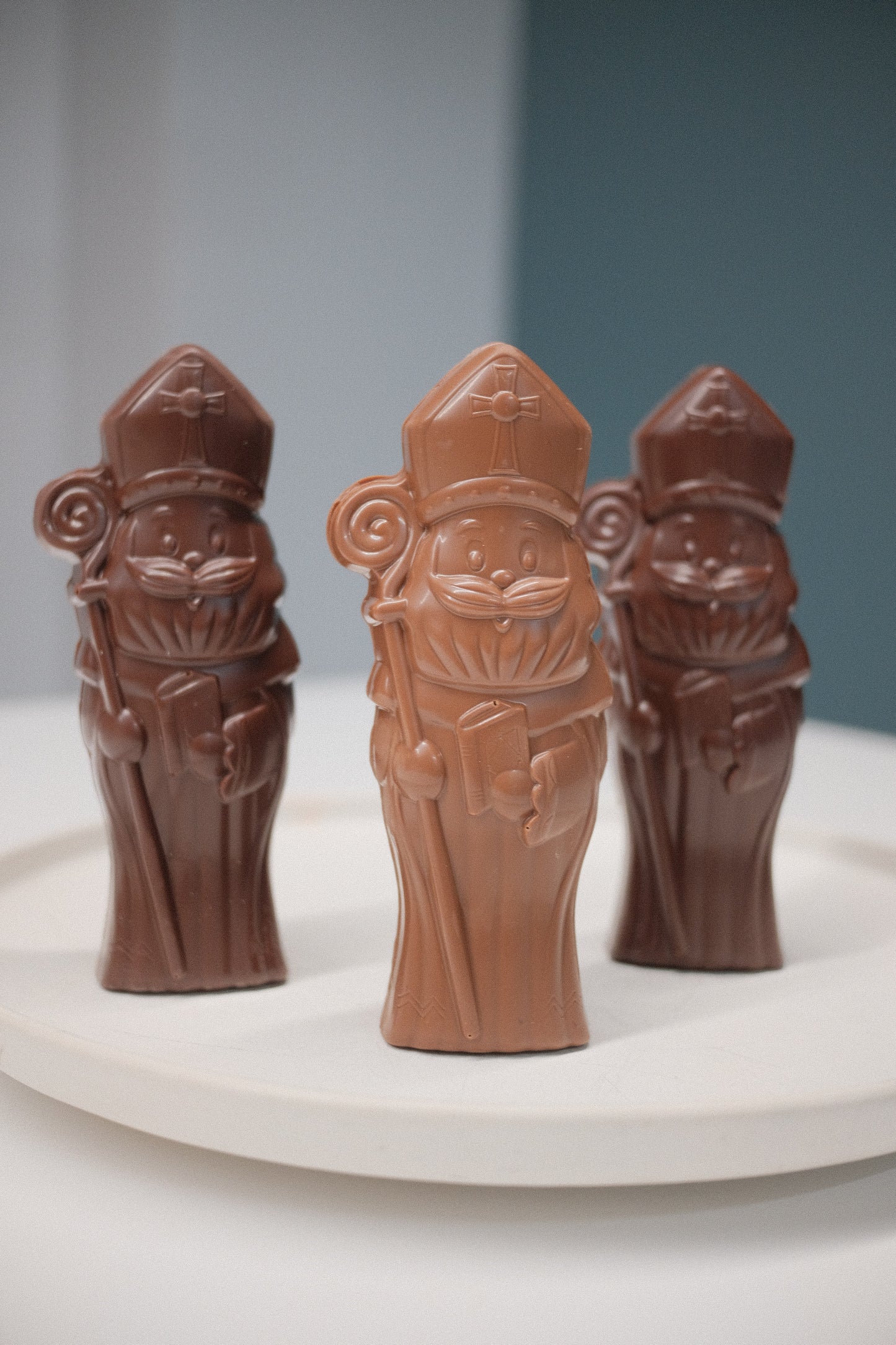 Saint Nicholas – Crispy hazelnut praline with a lace crepe