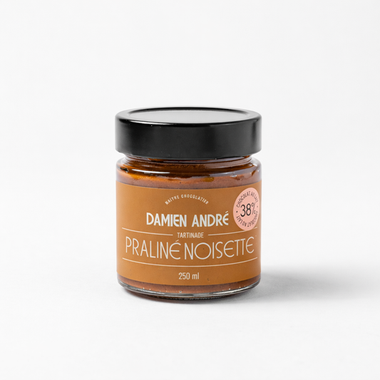 Old-fashioned hazelnut praline spread